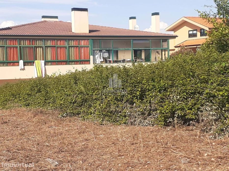 Terreno na Rua dos Amores, Pedroso, Seixezelo.