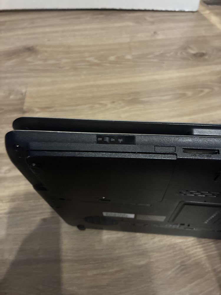 Laptop Toshiba core 2 duo T5670 4GB RAM dysk HDD 120GB
