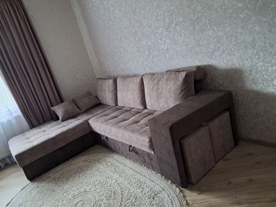 Новий   диван  !