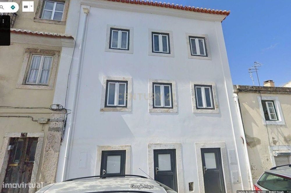 Apartamento T1 com jardim em Alcântara, em edifício em reconstrução