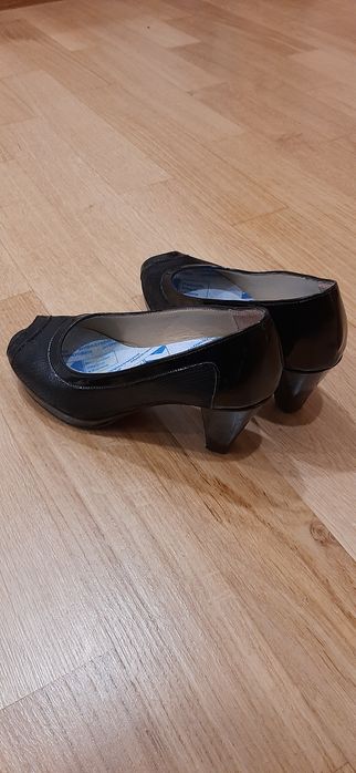 Sapatos em bom estado