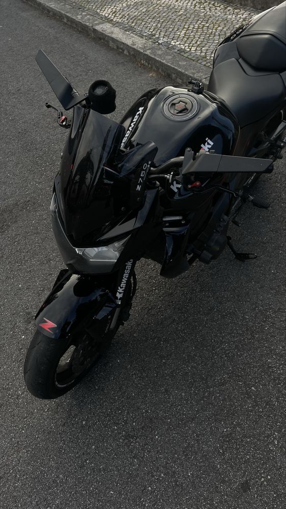 Kawasaki Z750 Black Edition
