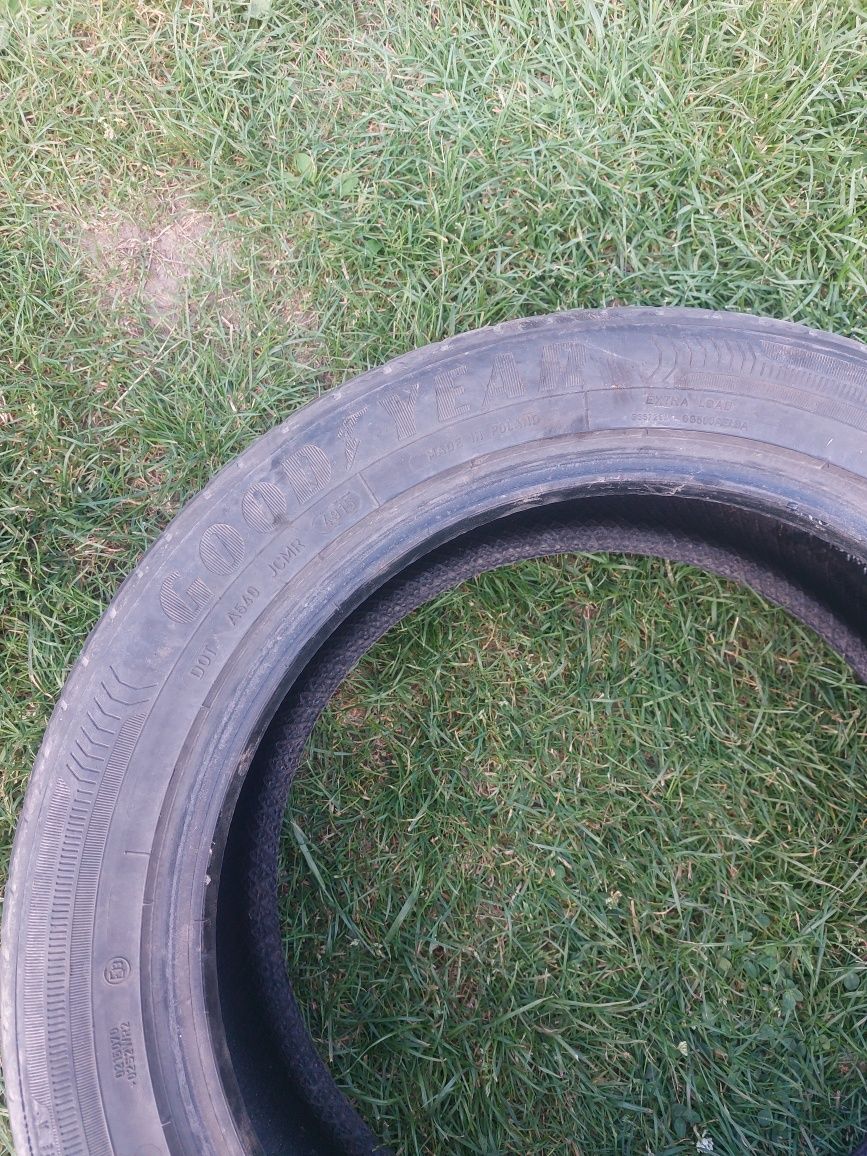 Літні шини 225 /50  R17 Goodyear