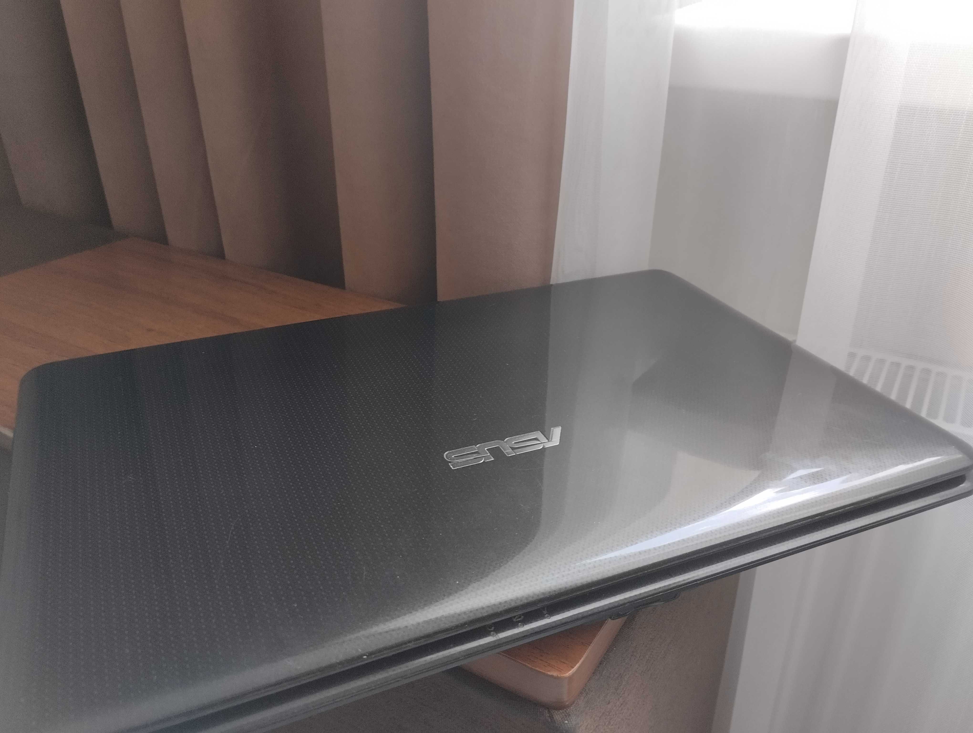 Ноутбук Asus K50IJ