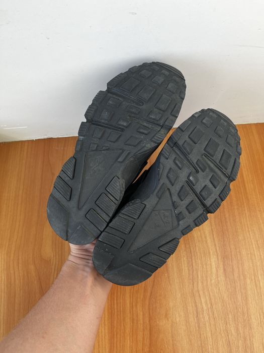Кроссовки Nike Air Huarache размер 36 оригинал спортивные чёрные run