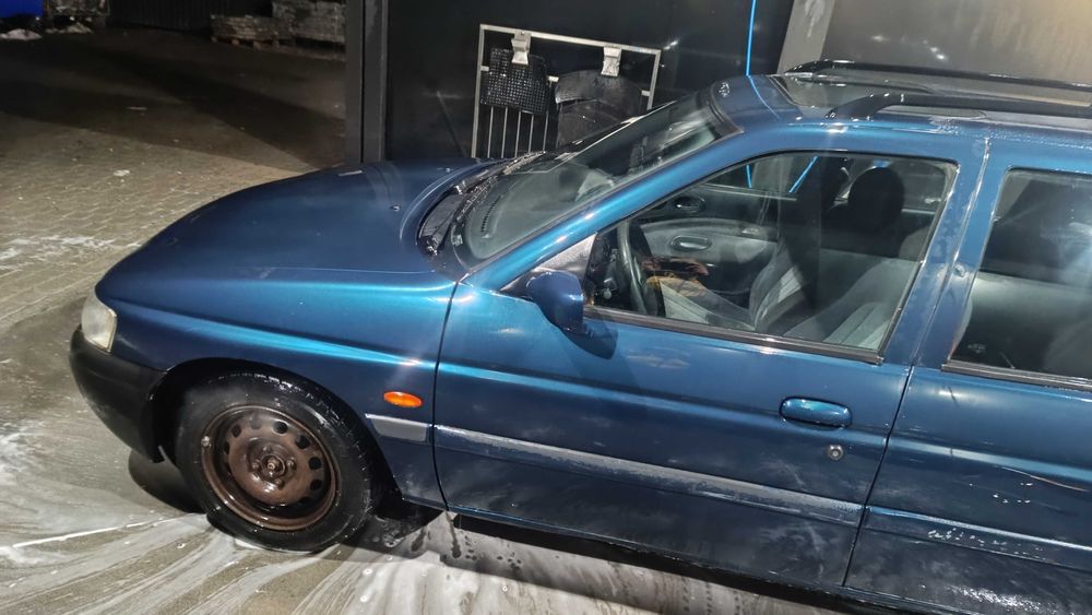 Форт ескорт 1.6-16V