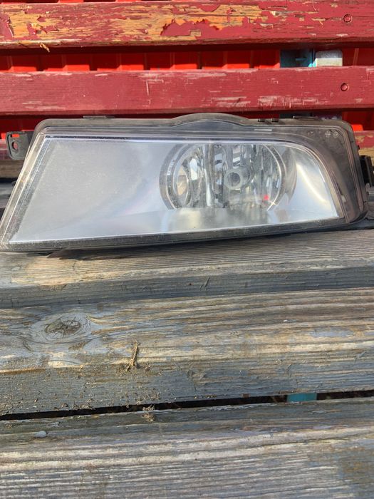 Skoda Octavia A7 фара протитуманна права