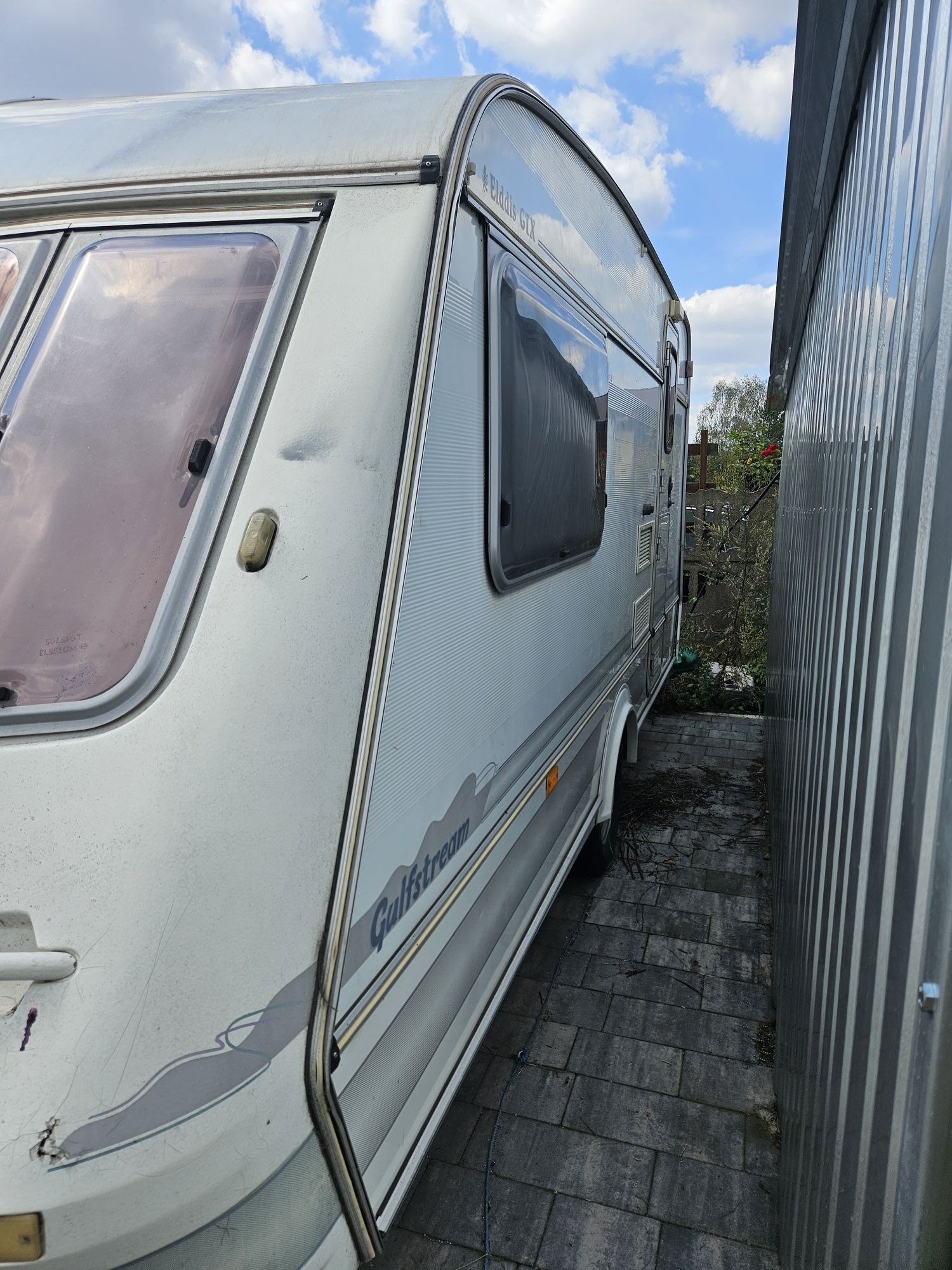 Sprzedam elddis gulfstream 1996 do naprawy
