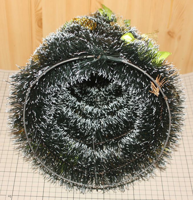 Елка искусственная новогодняя пластиковая на спиральном каркасе 53см