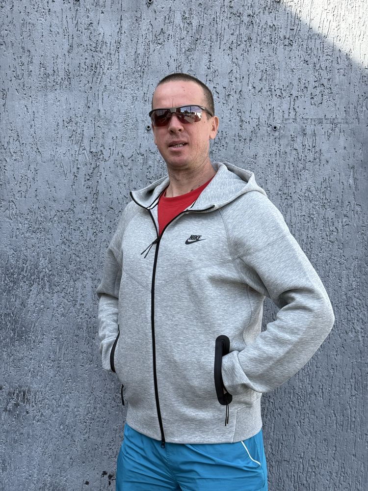 Оригінал Кофта Теч Nike Nike Tech Fleece FB7921-063 Зіпка сіра L ориг
