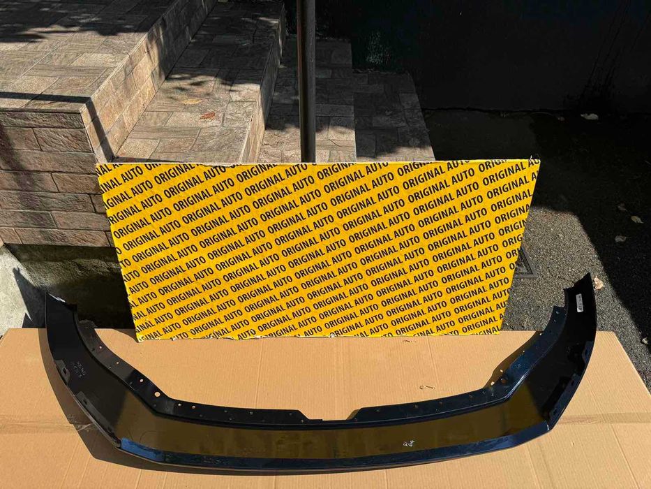 Накладка решітки верх удлинитель капота подовжувач Mazda CX-30