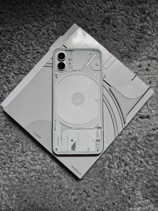 Nothing Phone (1) 8/256 GB Biały | stan idealny