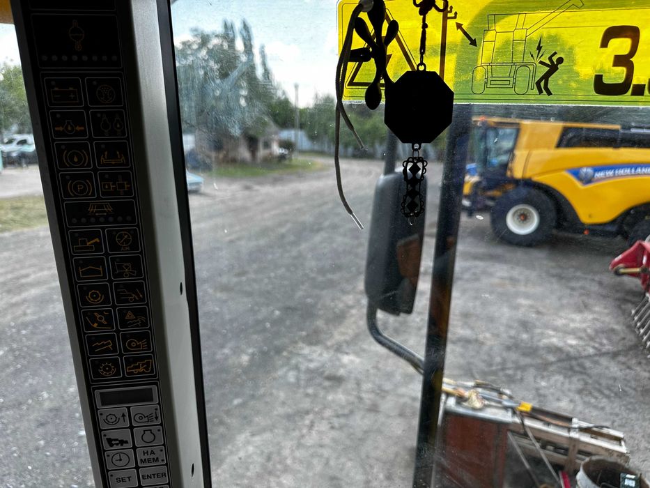 Комбайн зернозбиральний New Holland CSX 7080, 2010 р.в.