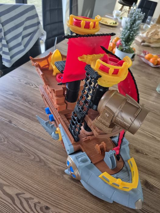 Statek piracki Fisher price