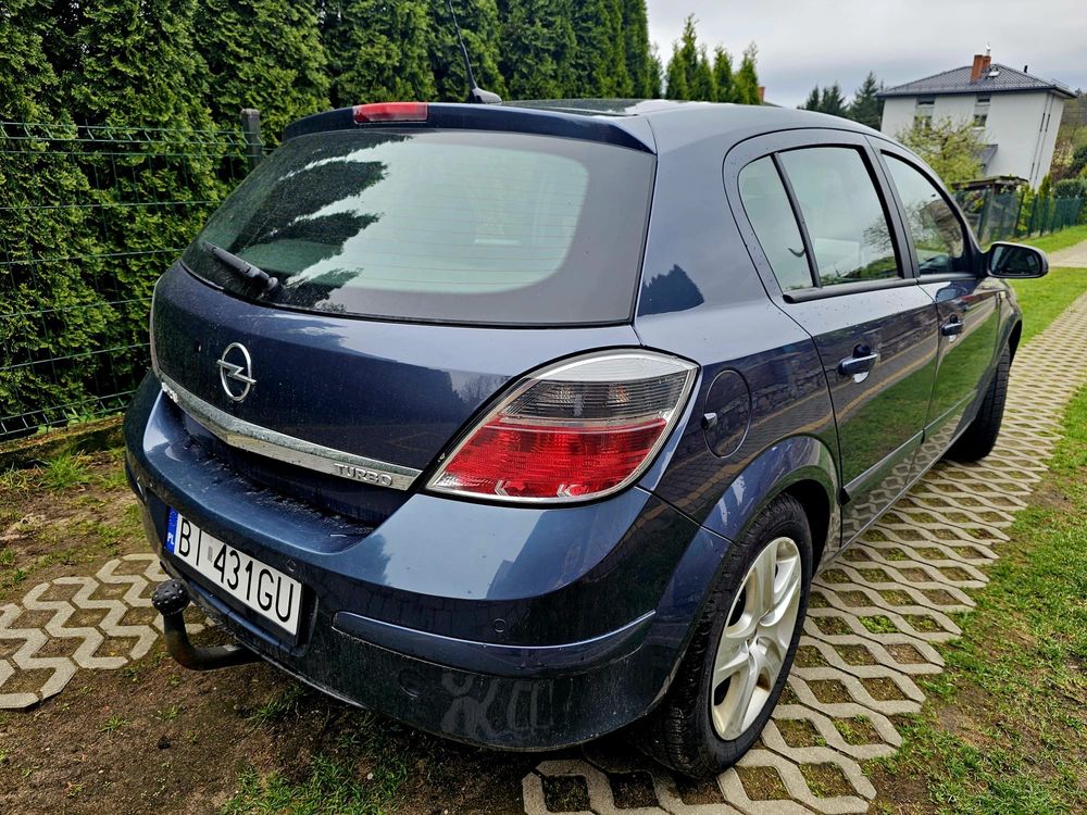 Opel Astra H 1.6T 2008r