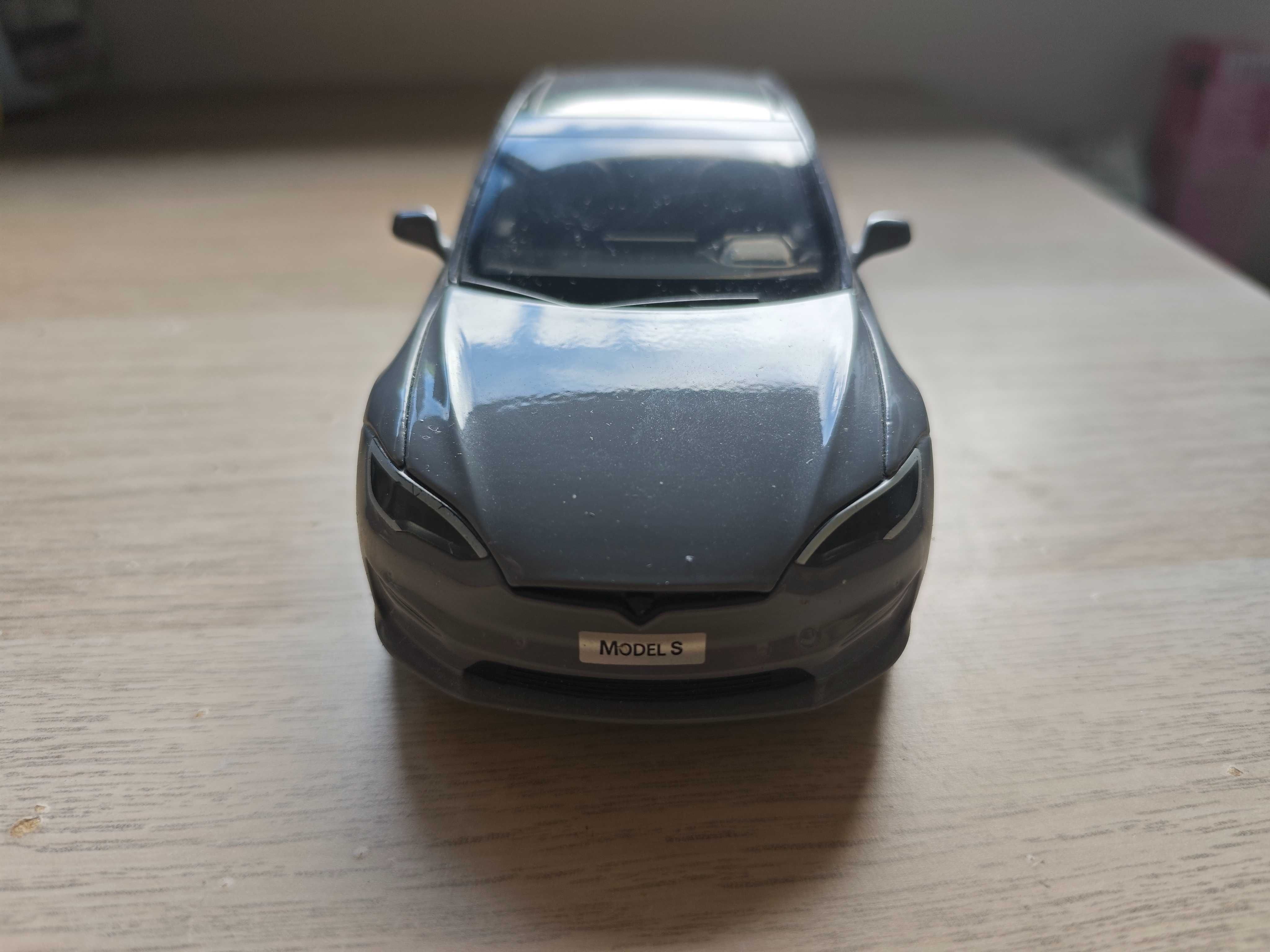 Miniatura Tesla Model S