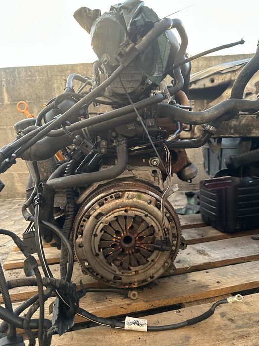 Vendo motor VP110 em otimo estado