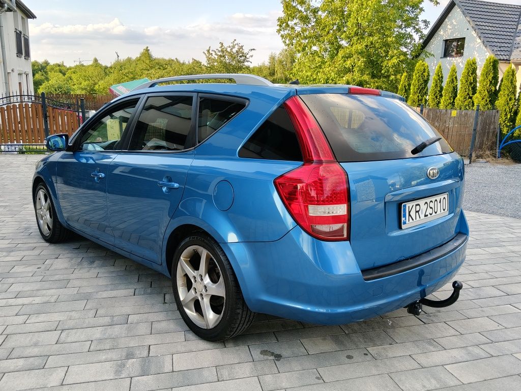 KIA CEED LIFT 1.6 diesel Klimatronic Hak Zadbana Sprawna 2010r