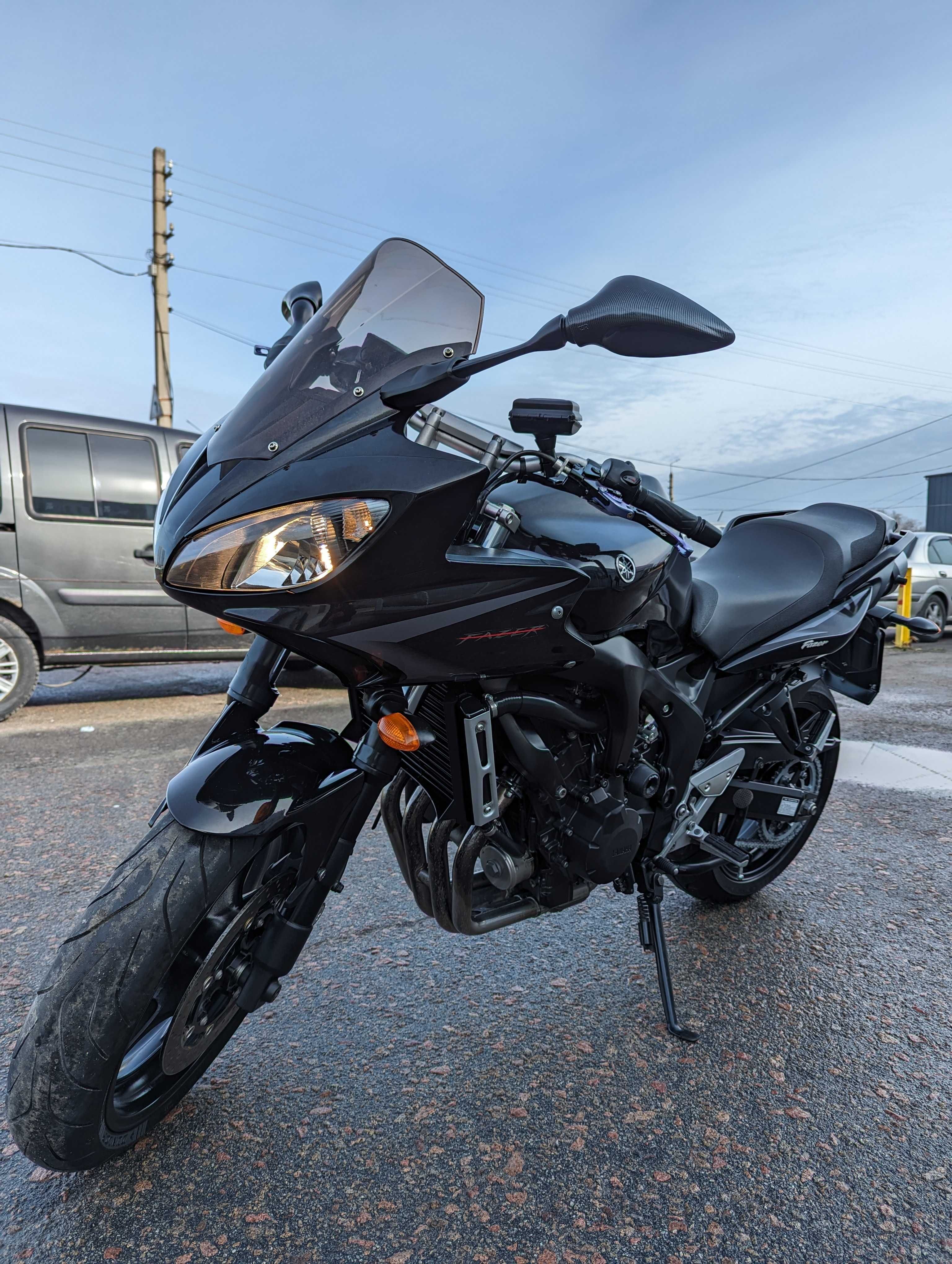 Мотоцикл Yamaha FZ6 Fazer S2 MoToBaZa