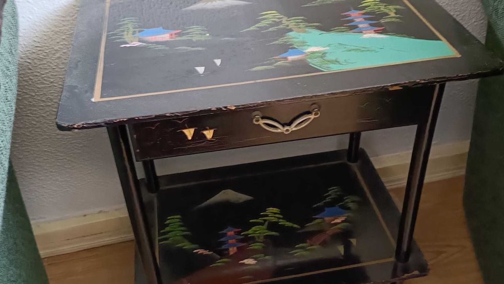 Mesas camilhas e mesinhas