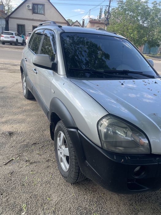 Hyundai tucson .