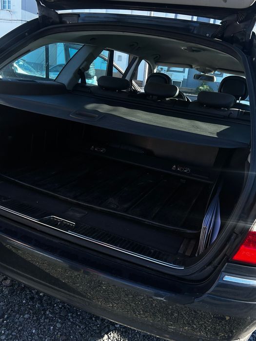 Mercedes-Benz E 220 CDI – 2005

Vendo Mercedes-Benz E 220 CDI de 2005