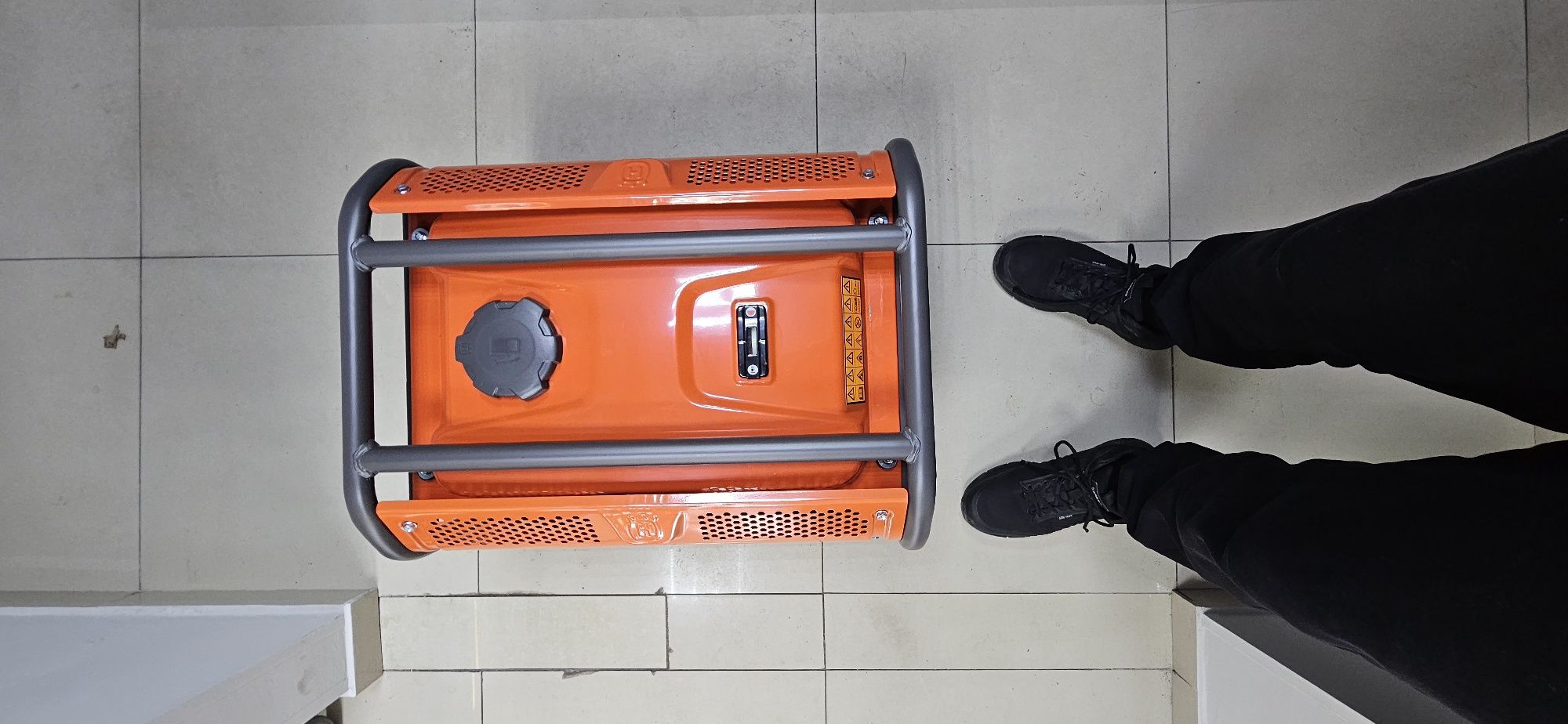 Гениратор Husqvarna G-2500-P 2.5Квт