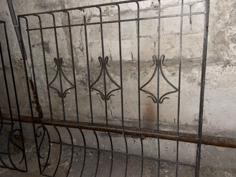 Продам металические  решетки