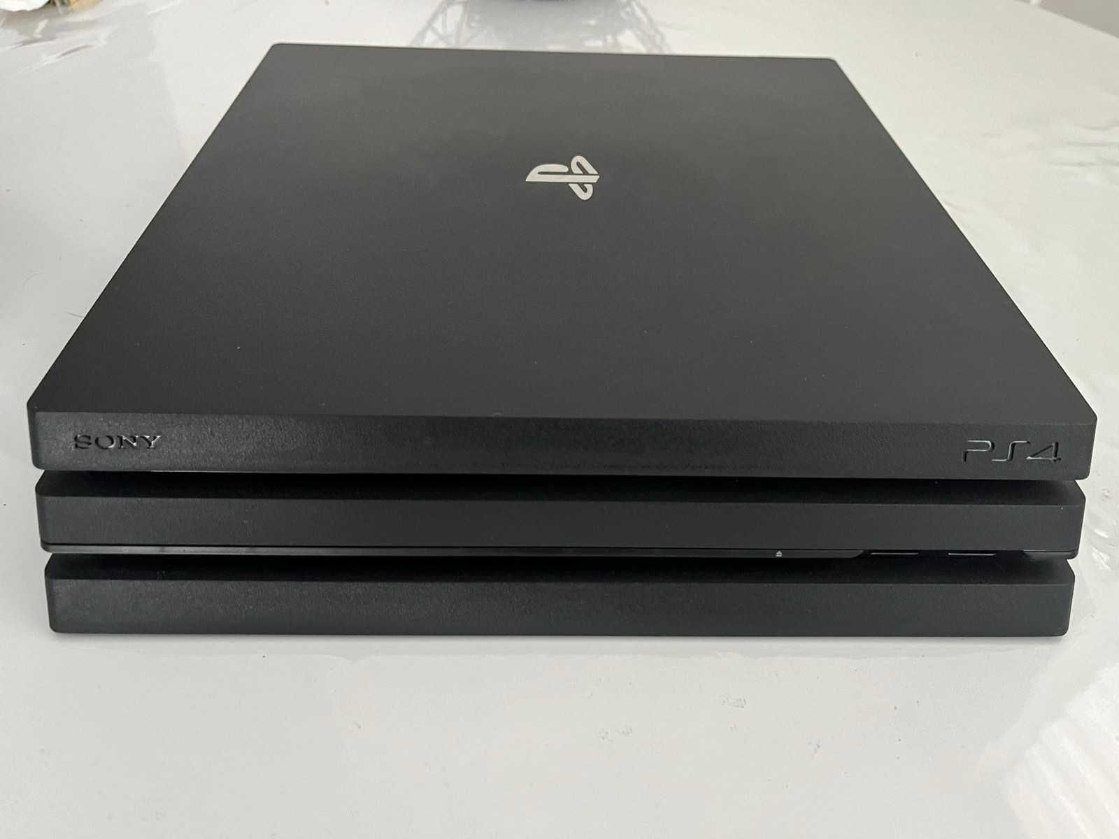 Ігрова консоль PlayStation 4 pro 4K