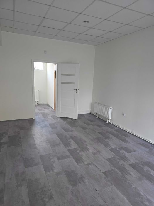 atrakcyjny lokal 40 m² z zapleczem-handel, usługi, gotowy do działania
