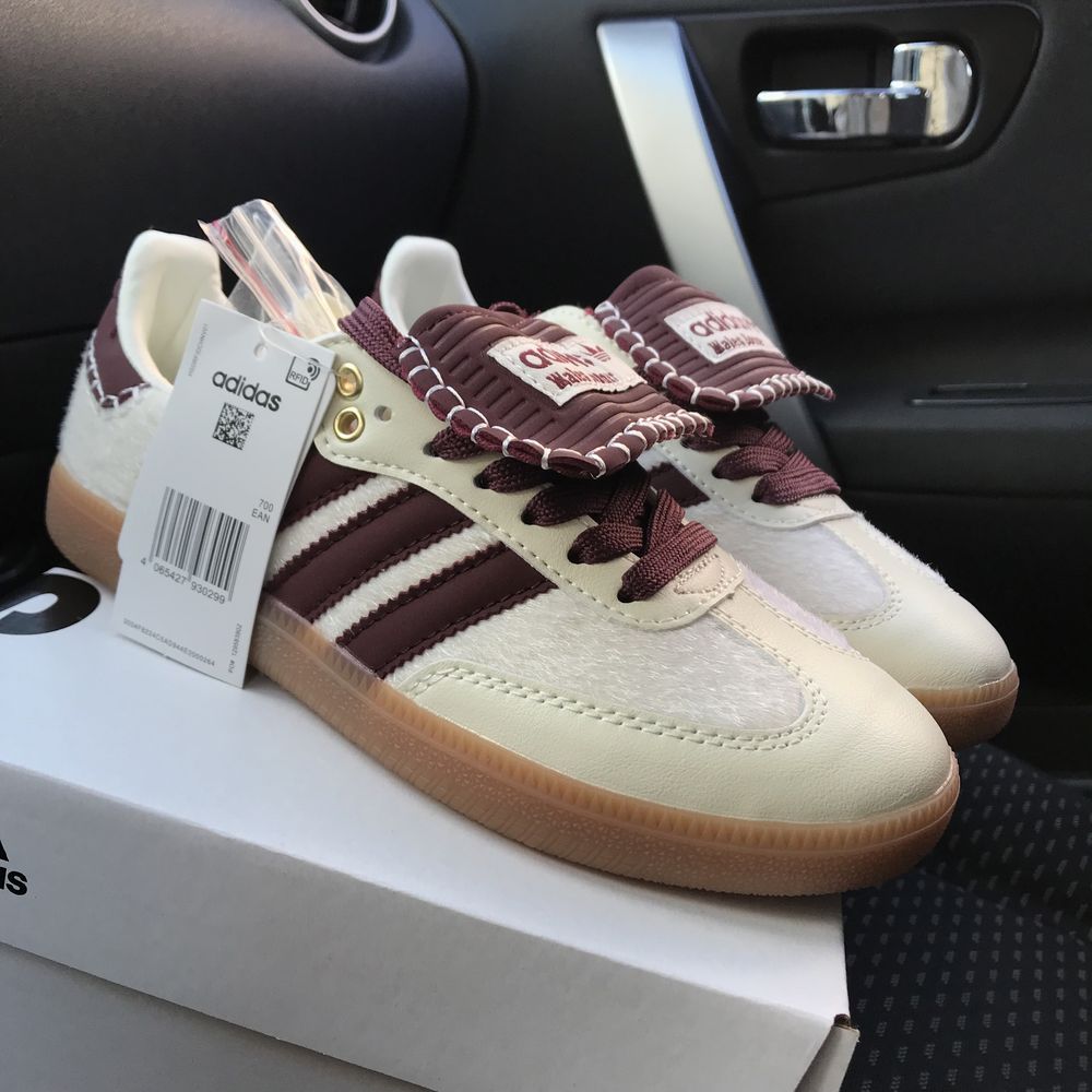 Жіночі білі кросівки адідас Adidas Samba Wales Bonner White Bordo