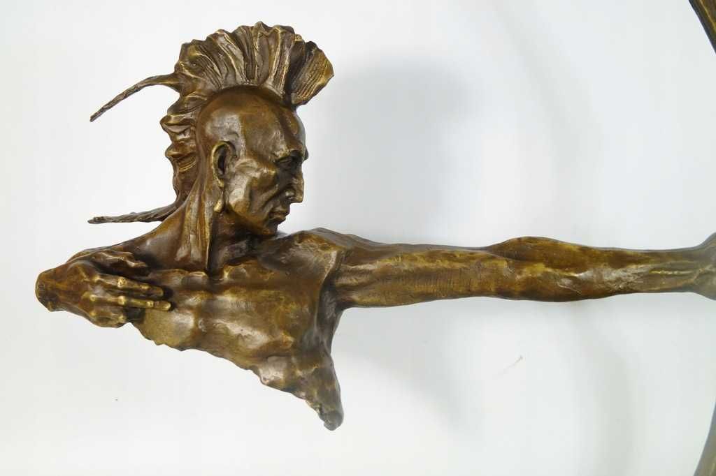 INDIANIN Z ŁUKIEM potężna figura z brązu rzeźba 85 cm