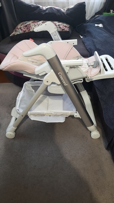 стілець для годування Carrello Concord