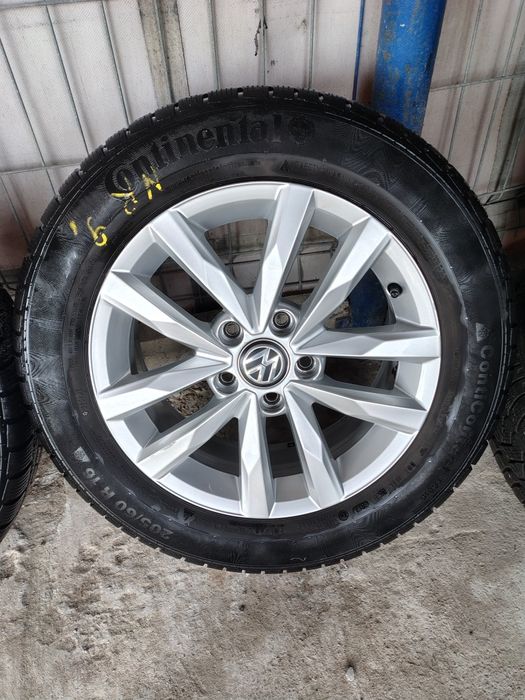 Całe koła zimowe VW r16 205/60 Continental