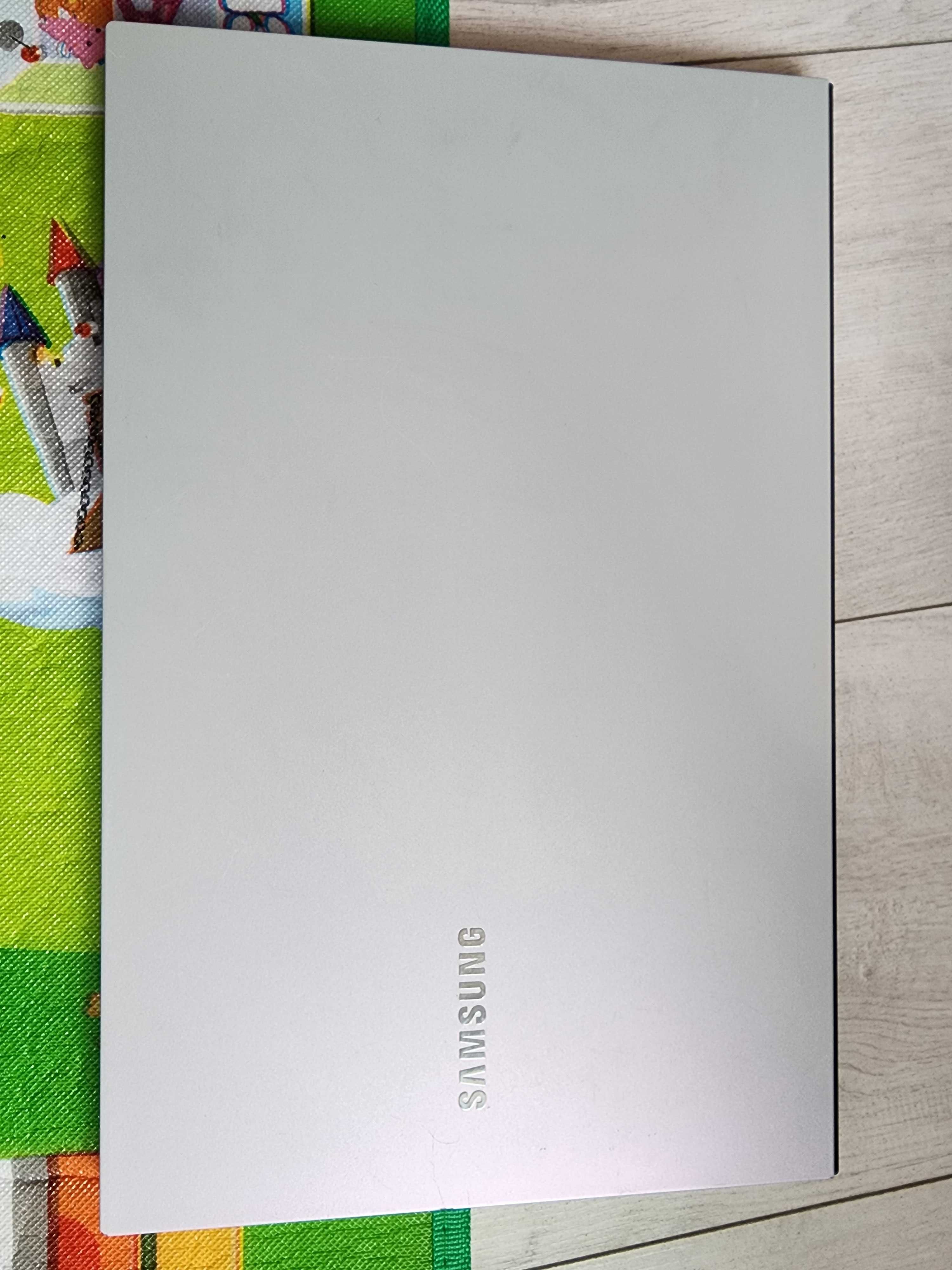 Samsung Galaxy Book Ion 15.6” FHD OLED i7-10510U 8GB RAM 512GB SSD