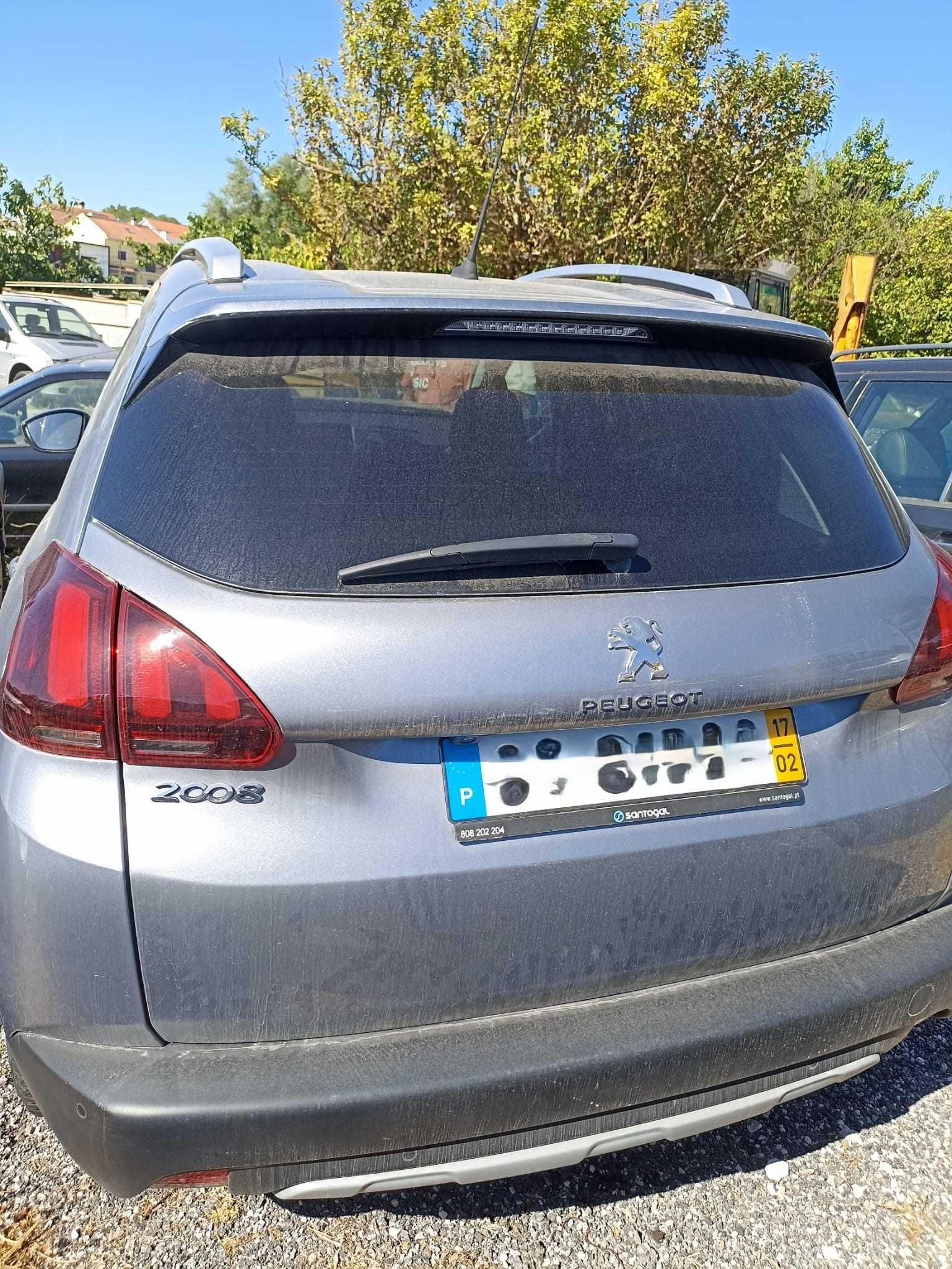Peugeot 2008 BlueHDi 1.6 75cv – Sinistrado. Circula.
