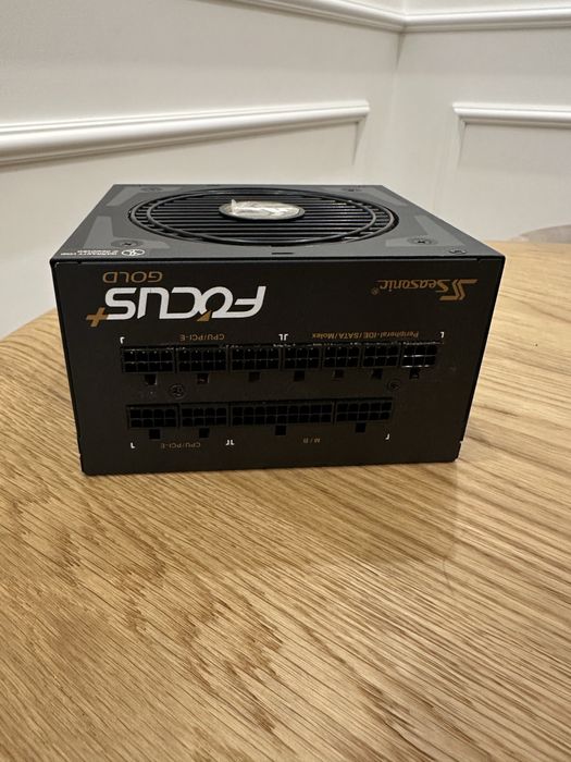 Fonte Modular Seasonic Focus + Gold 650w