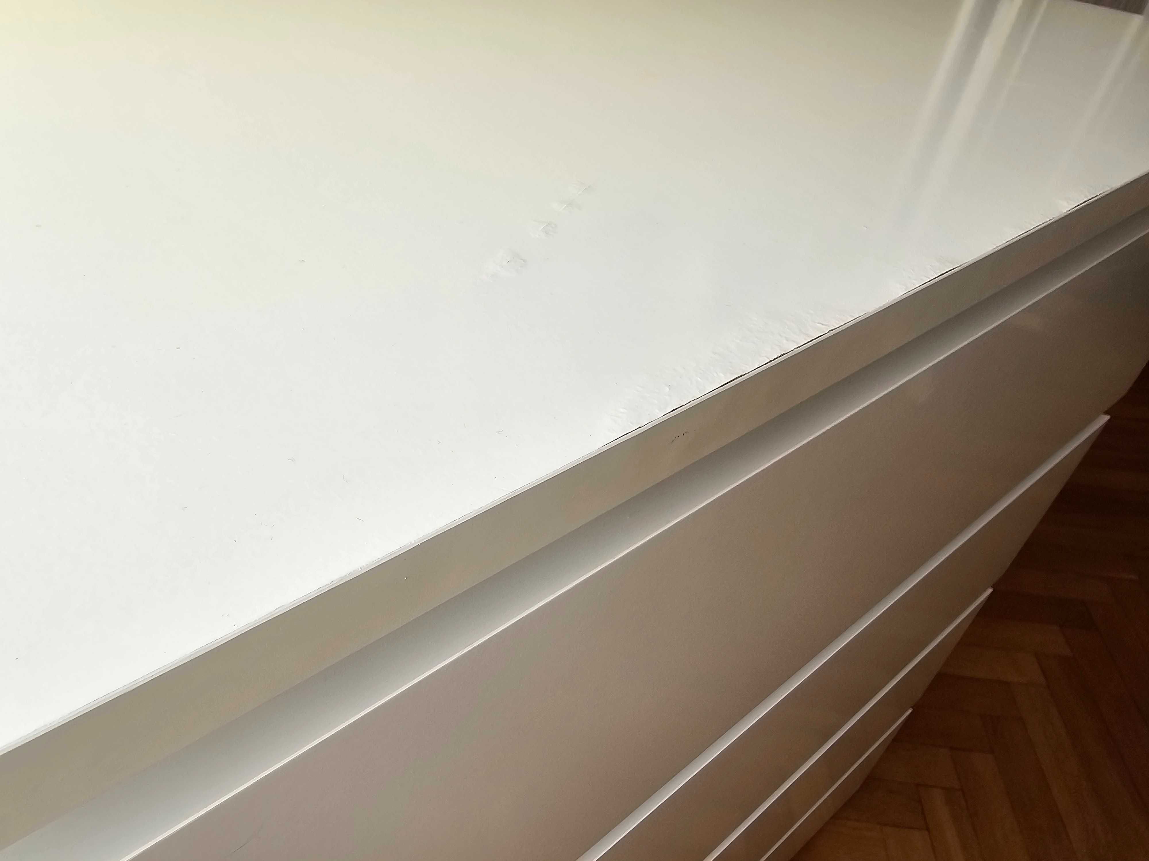 Komoda 4 szuflady, Ikea Malm – kolor biały.
