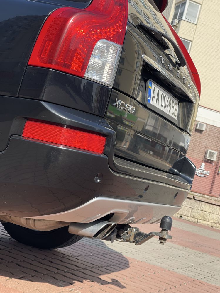 Volvo xc90 2013рік 3.2(газ-бензин) R-designe