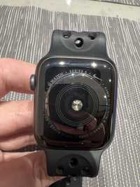 Apple Watch Series 5 44mm Nike Edition black