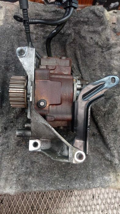 Bomba Injetora Peugeot 5008 1,6hdi 115cv  ref: 9 6 7 2 6 0 5 3 8 0