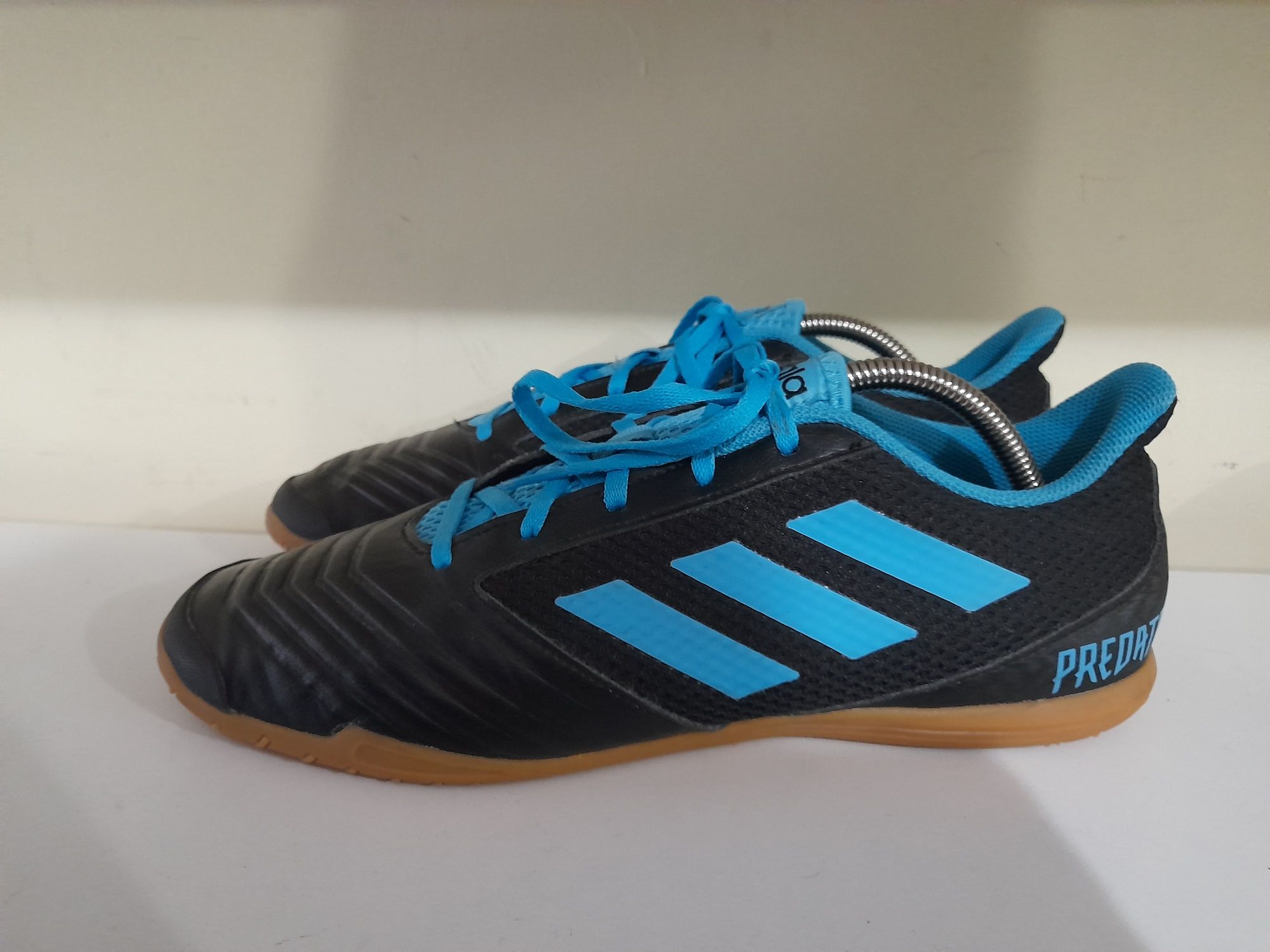 Оригинал Adidas Predator футзалки идеал 45 1/3( 29 см )