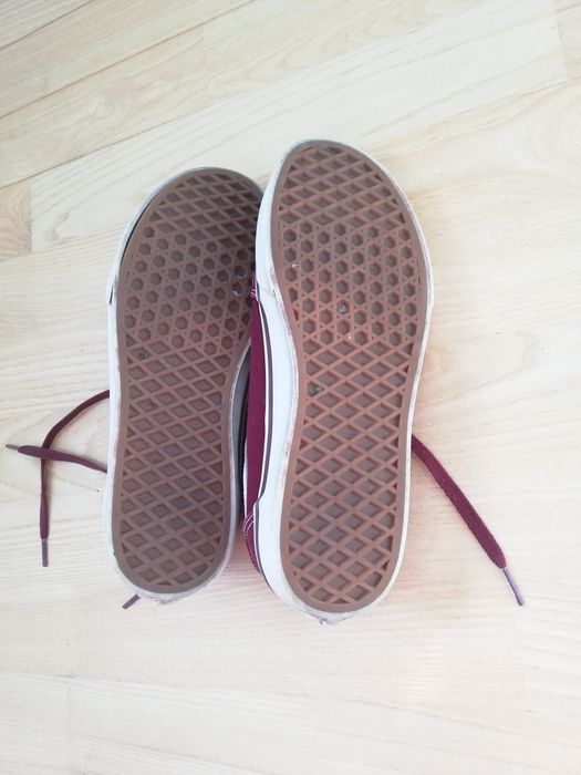 Bordowe, damskie vansy