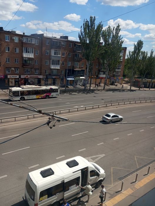 Центрі Піонера,червона лінія,продаж 2 кімнатної квартири,Сталінка.