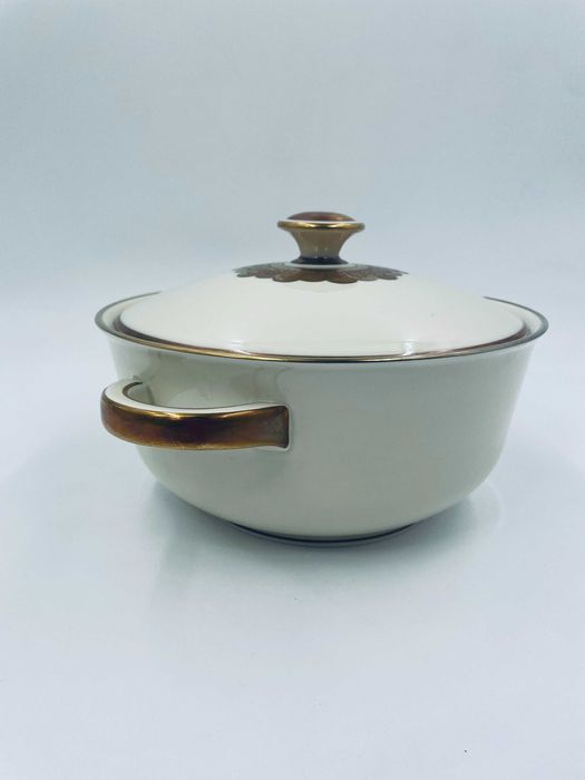 Waza ecru Hutschenreuther Müller Selb poj. 1,3 litra