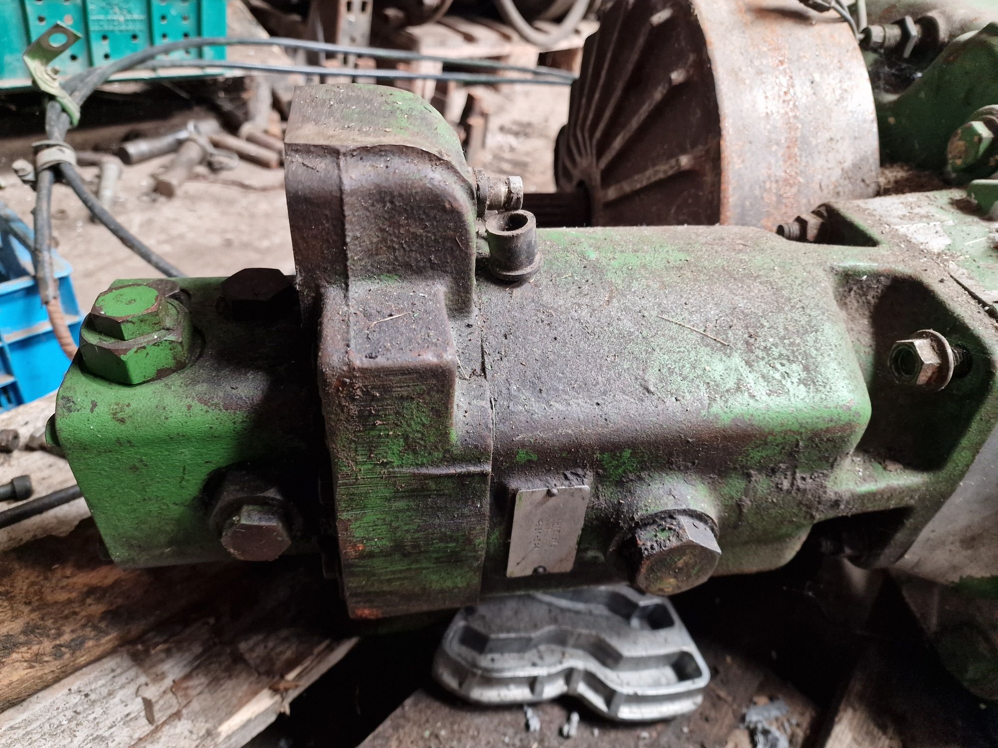 Pompa jady Hydromotor John Deere AH128575, 2064, 2264, 2066