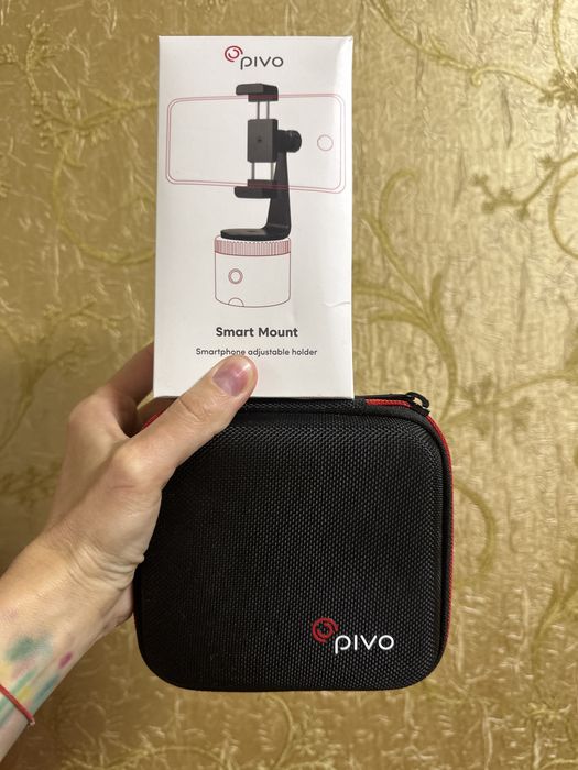 Кріплення для смартфона Pivo Pod Silver з автоматичним відстеженням