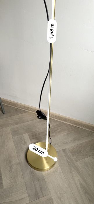 Lampa podłogowa .