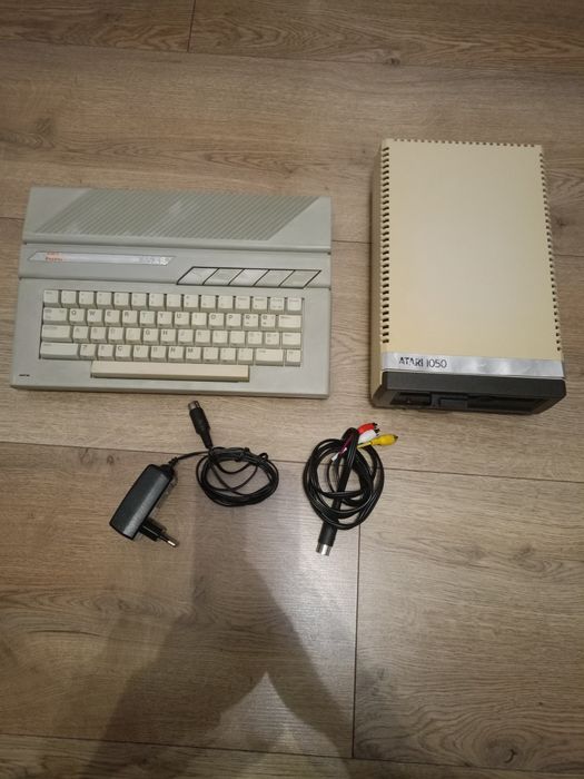 Atari 65xe stacja 1050