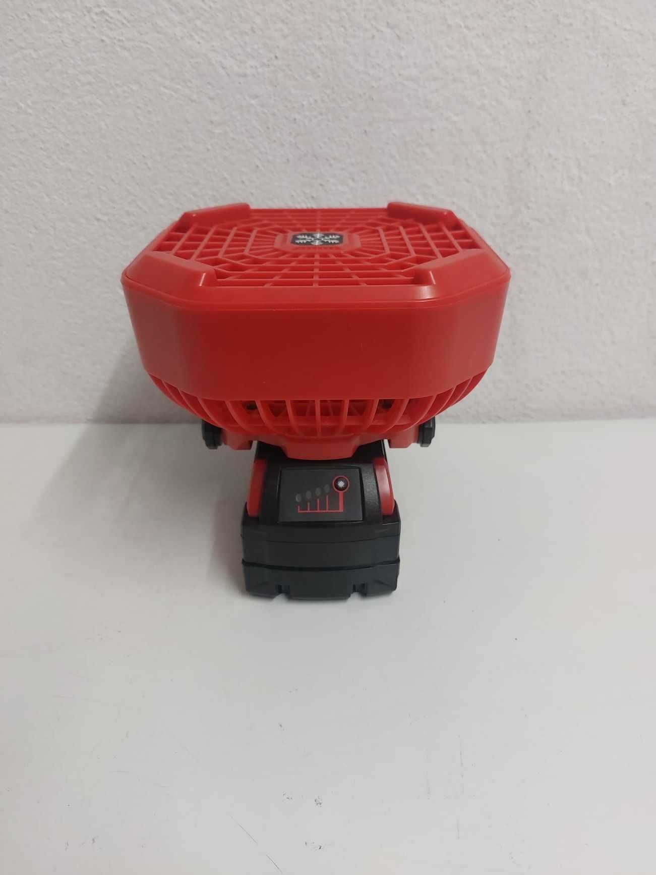 Wentylator roboczy kompatybilny z akumulatorami serii Milwaukee M18